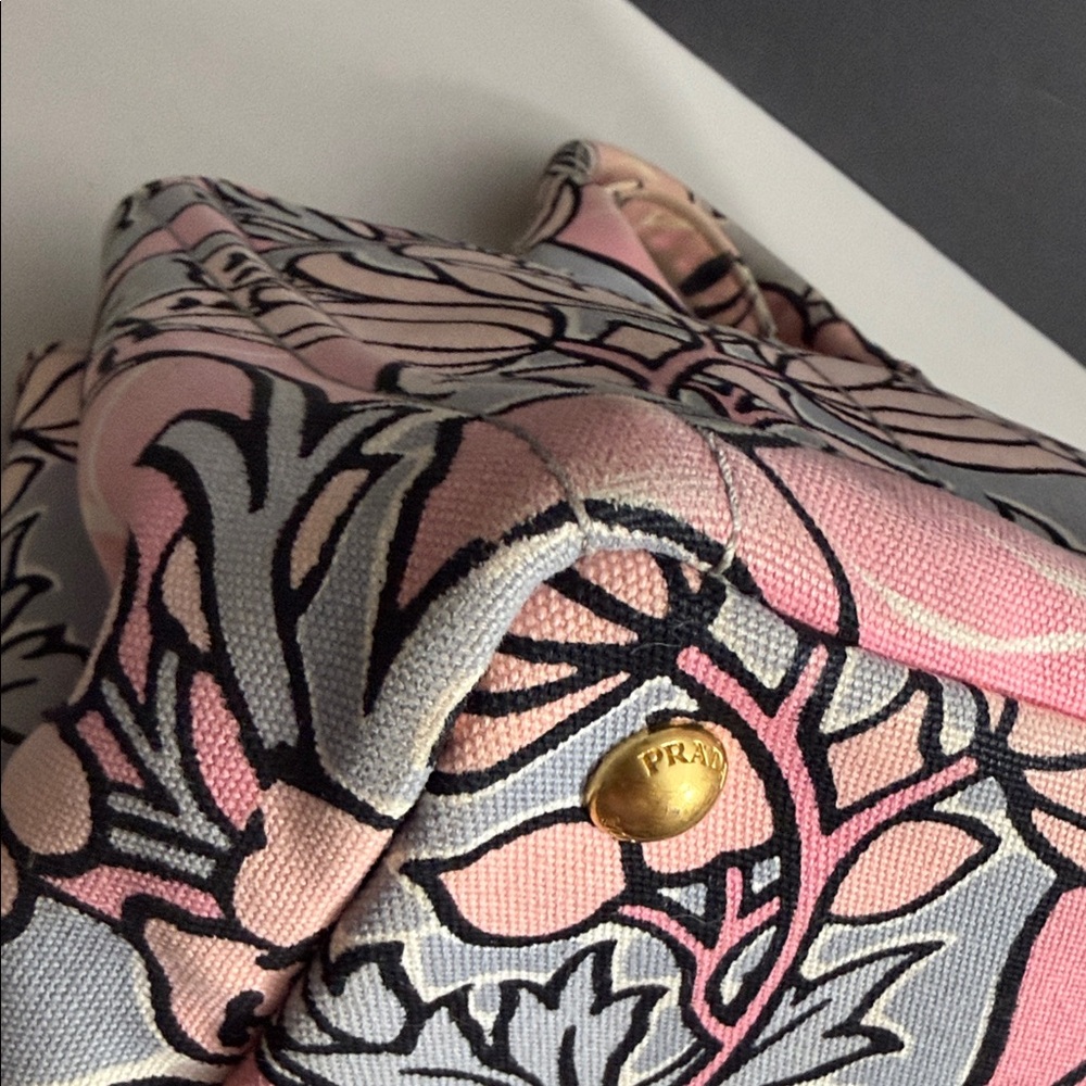 Prada RARE STAMPATA CANAPA ROSA FLORA Pink and Gray Tote w/ Prada strap! - Picture 10 of 17